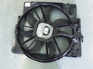 Stock E90 electric fan 