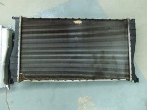 Stock E90 radiator 